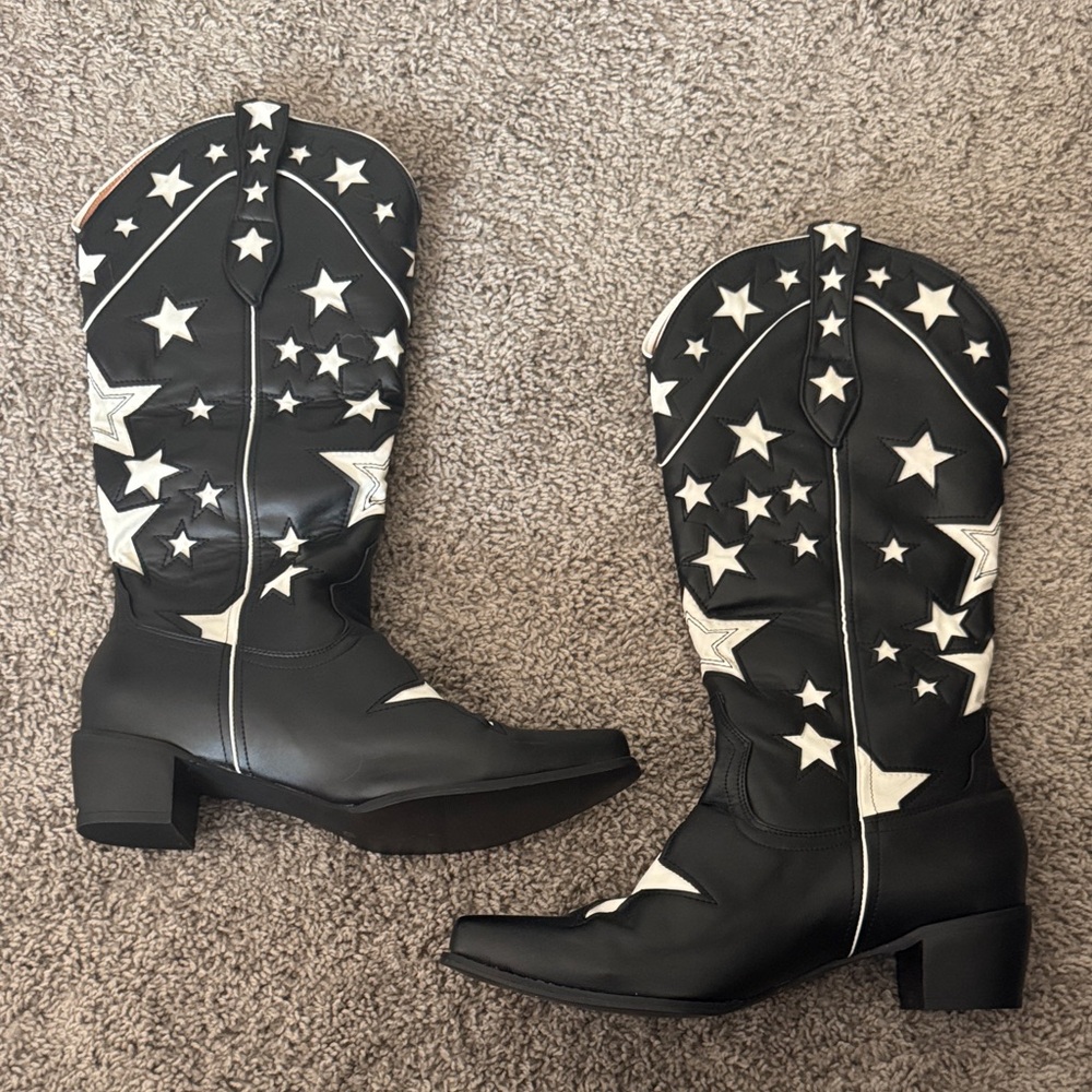 Black and White Star Cowboy Boots